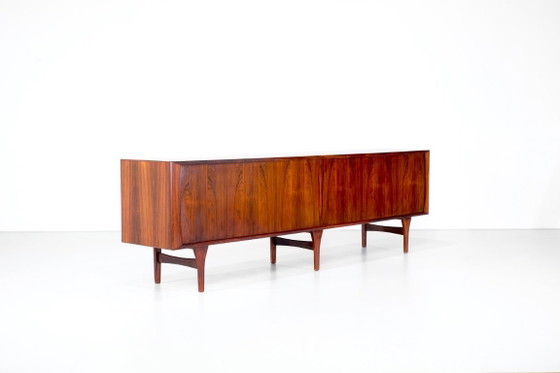 Dressoir ontworpen door Henning Kjaernulf voor Bruno Hansen, Denemarken, jaren 60. – Vitrinekasten, Wood (photo 3 of 20)