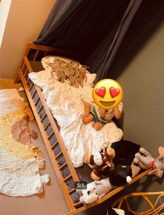 Image 1 of Vintage houten kinderbed inclusief matras