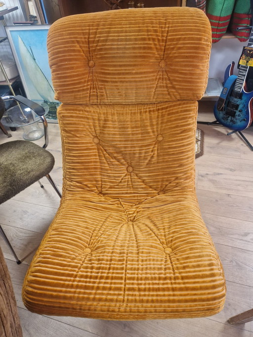 Magnifique fauteuil pivotant des années 70