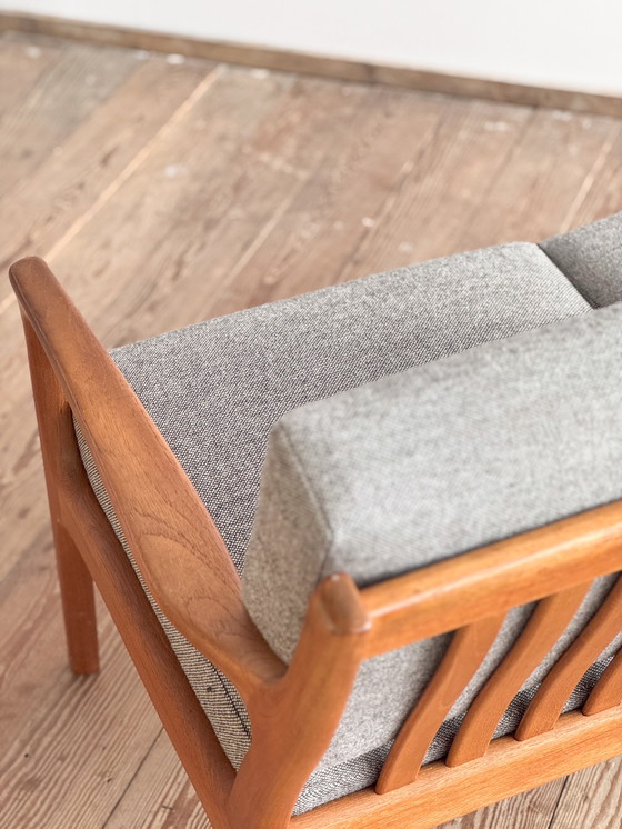 Image 1 of Mid Century Modernes dänisches Zweisitzer-Sofa aus Teakholz, 1950er Jahre