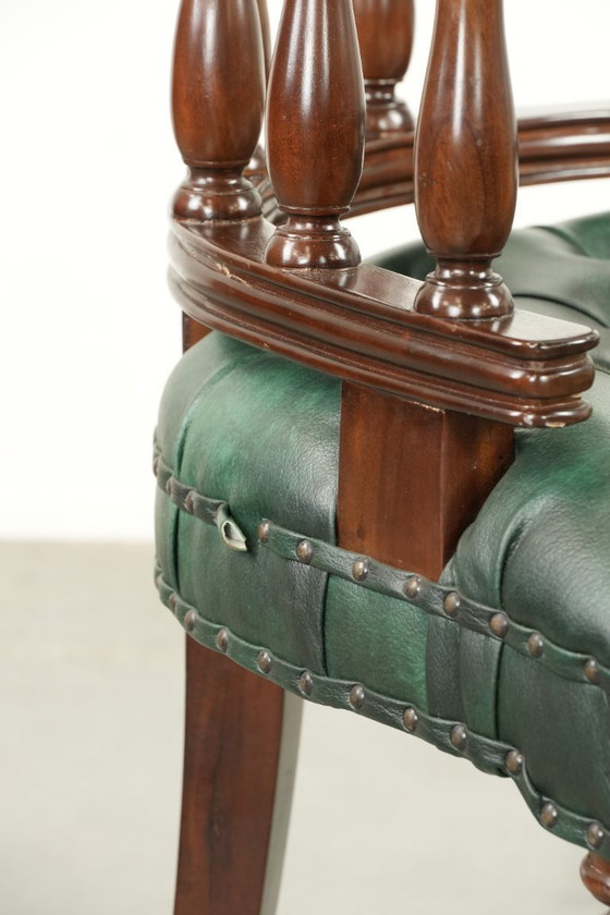 Image 1 of Fauteuil de bureau Chesterfield classique en cuir de vachette vert flammé / fauteuil d'appoint