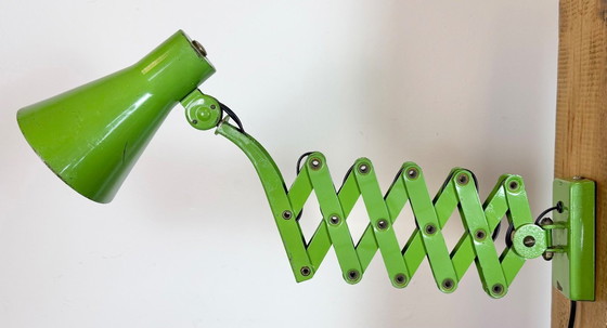 Image 1 of Groene industriële Duitse schaarwandlamp van Kaiser Leuchten, jaren 60.