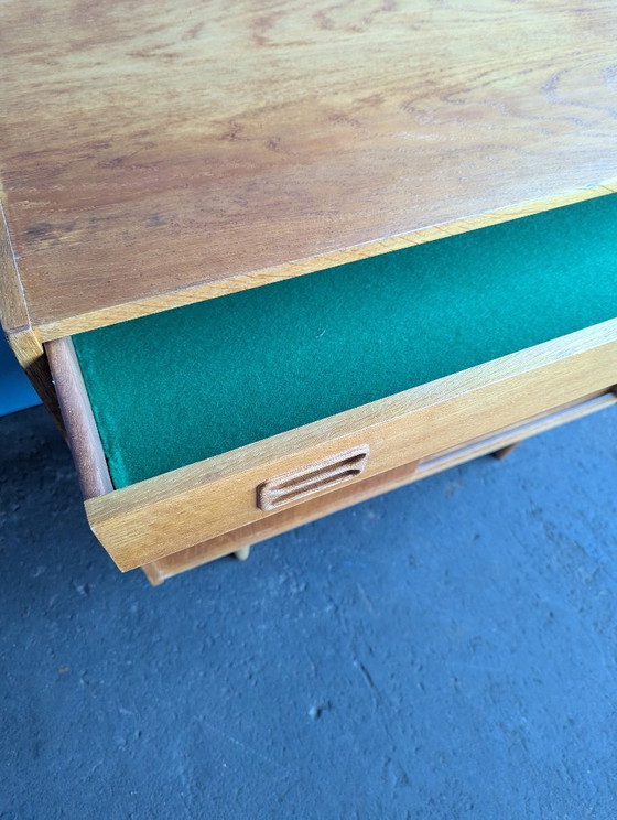 Image 1 of Vintage Deense ladenkast met schuifdeuren
