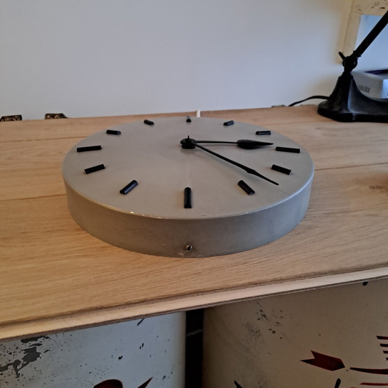 Image 1 of Vintage electric wall clock Hala Zeist 27cm