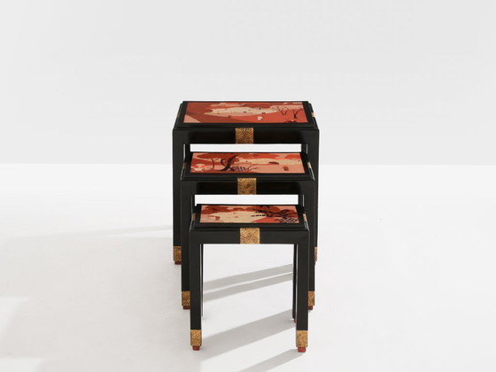 Image 1 of Dreiteiliges Beistelltisch-Set im asiatischen Stil, ebonisiertes und vergoldetes Holz, 1920er Jahre