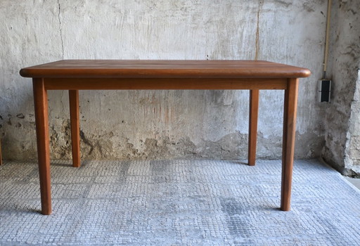 Table de salle à manger design danois Korup Stolefabrik en teck massif