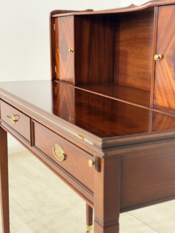 Secrétaire élégant de style Sheraton ancien avec plateau en cuir / Bureau des années 1960 / Secrétaire (photo 14 of 17)