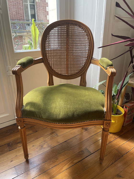 Image 1 of Fauteuil Louis XVI en velours et rotin