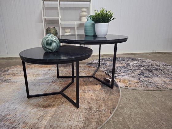 Image 1 of Ensemble de table basse chic avec plateau en marbre véritable et piètement en métal