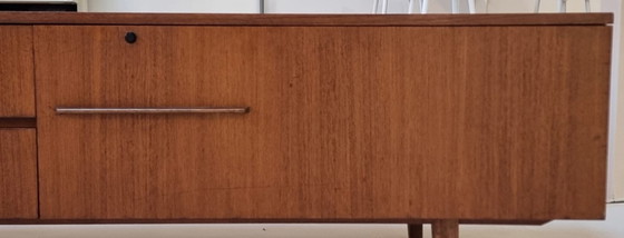 Image 1 of Credenza bassa di metà secolo