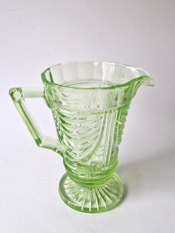 Image 1 of Sowerby Glassworks UK - Jarra de agua de vidrio de uranio Art Déco - Años 20