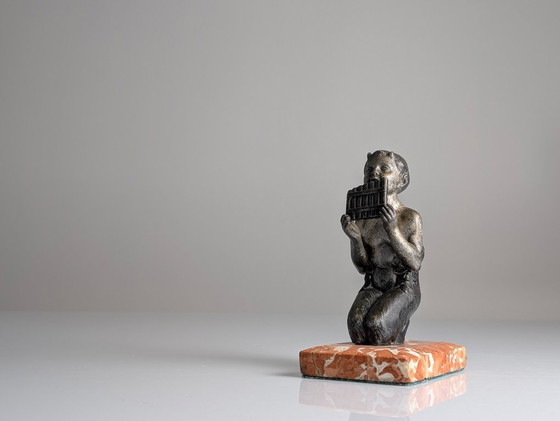 Image 1 of Junger Faun mit Panflöte, Art-Deco-Skulptur auf Marmorsockel, 1920er Jahre