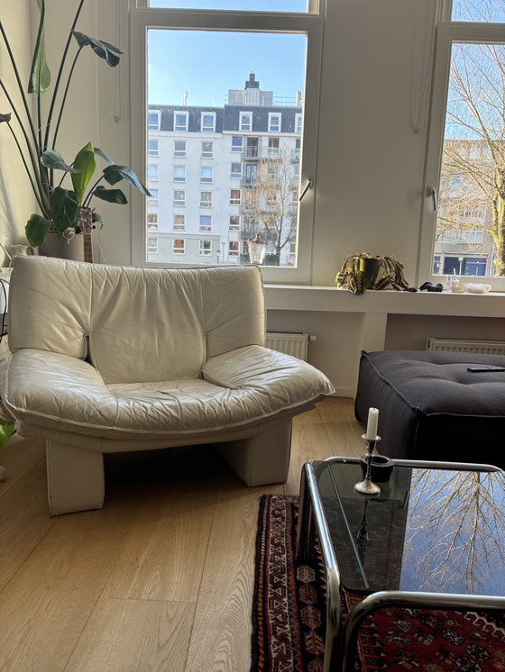 Image 1 of Vintage Italiaanse wit lederen designer fauteuil 