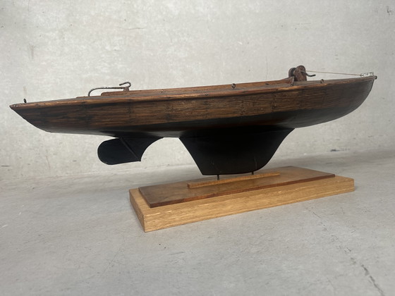 Image 1 of Antieke houten (model) boot - vijverjacht