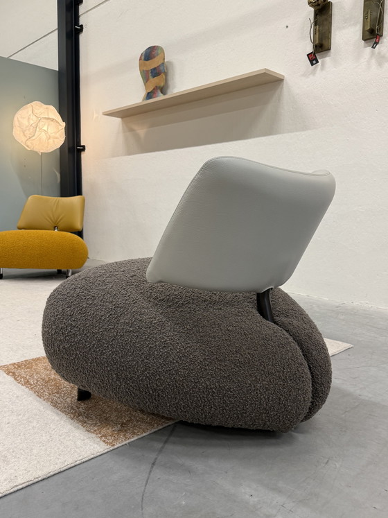 Image 1 of Leolux Pallone Armchair Robou fabric leather