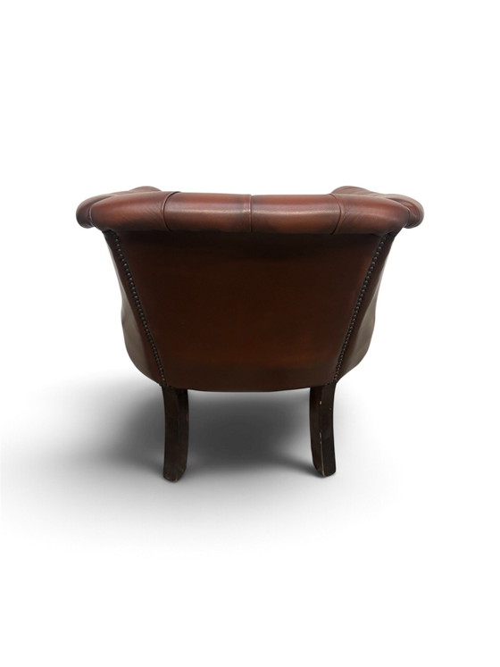 Fauteuil anglais en cuir fait main “Victoria” style Chesterfield, Métal, Marron (photo 5 sur 15)
