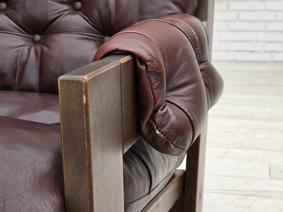 Image 1 of 1970, Scandinavische fauteuil, bruin meubelleer, donker beukenhout.