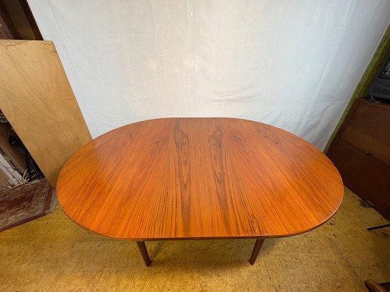 Image 1 of Mid Century Retro Teak Round Extending Dining Table by Nathan 1960–1970  A stunning mid century modern teak extending dining tab