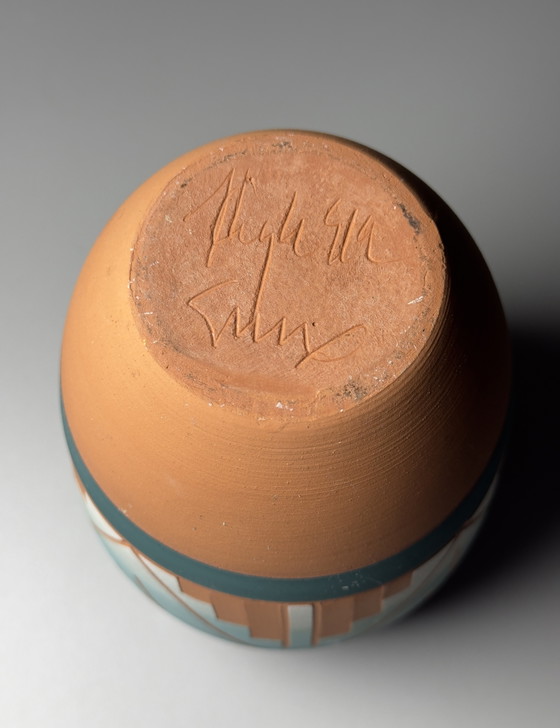 Image 1 of Vintage Native American Sioux Pottery Vase | Handcrafted Terracotta Art