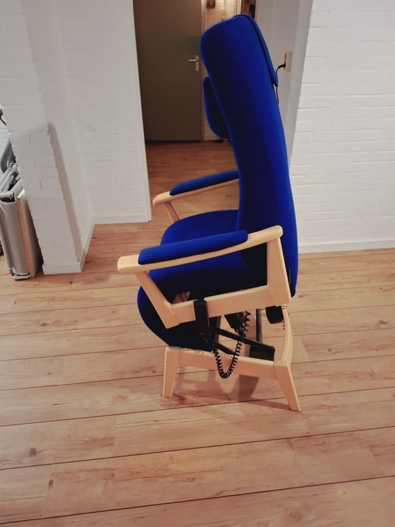 Image 1 of Stand up chair Farstrup Multiplus 5040 Recliner