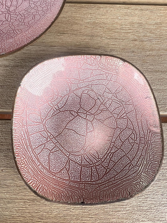 Set of Enameled Copper Bowls in Dusty Pink, Made in the 1960s-1970s, Presumably in Italy – Mid Century Modern (photo 5 of 10)
