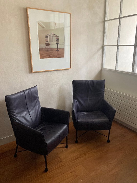 Image 1 of Montis Charly Met Hocker