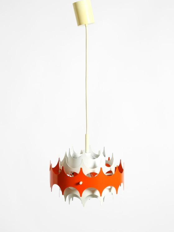 Image 1 of Bellissima piccola lampada a sospensione originale in metallo stile Space Age degli anni '60 di Doria