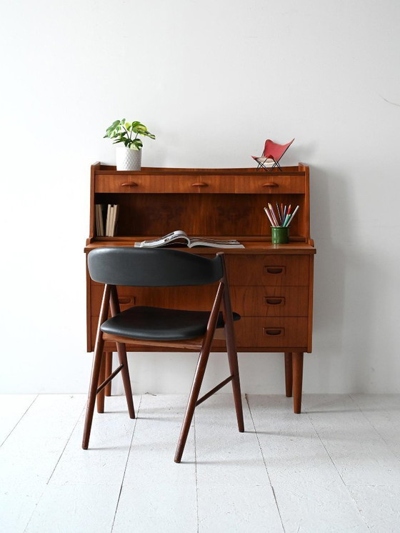 Image 1 of Secretaire scandinavo in teak del 1960 con maniglie scolpite