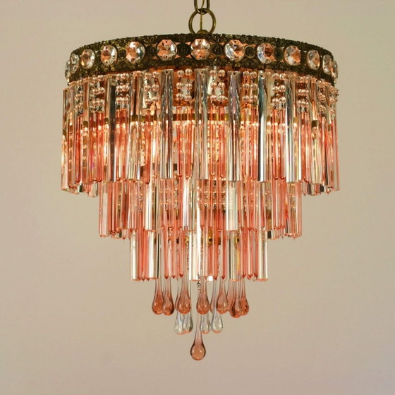 Image 1 of Exclusiva lámpara de araña francesa con colgantes de cristal de Murano italiano en forma de lágrima | cristal rosa salmón | años