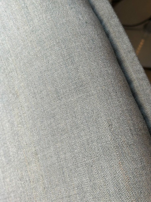 Artifort f504 refurbished with Kvadrat fabric