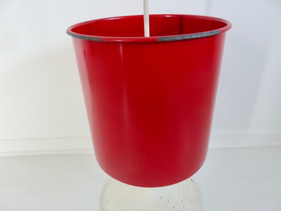 Image 1 of Portaombrelli a forma di tulipano in lamiera smaltata e ottone, Francia, anni '50