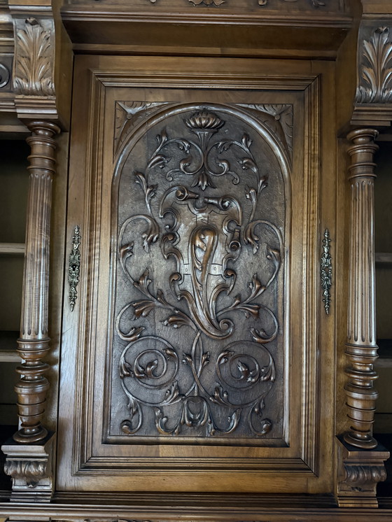 Image 1 of Antieke Henri Deux buffetkast