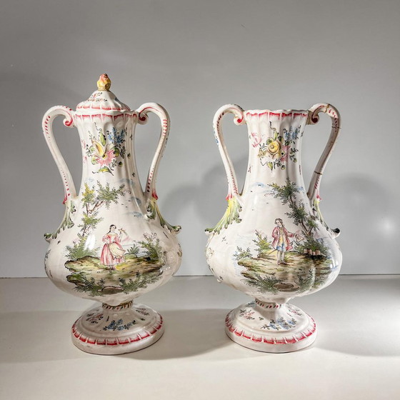 Vases couverts de Joseph Gaspard Robert pour Faïencerie de Marseille, 18e siècle, lot de 2 – Ceramic (photo 18 of 22)