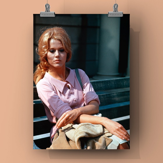 Image 1 of 1x A.J. (Antoon) van Zuilen – Jane Fonda pieds nus dans le parc (1967)