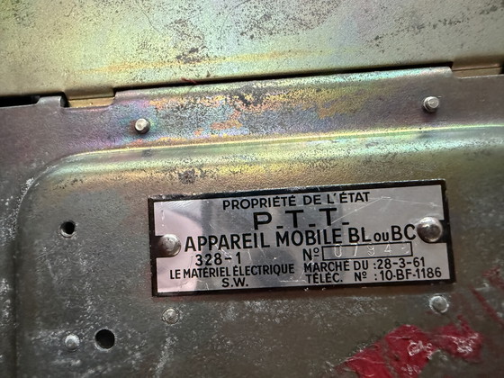 Image 1 of Teléfono PTT francés de 1961 – Diseño industrial de baquelita con timbre externo