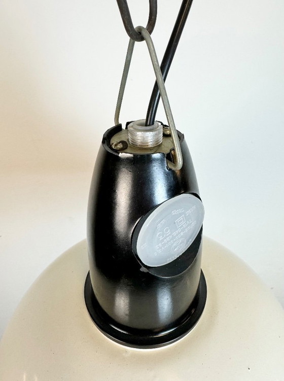 Image 1 of Lampada a sospensione smaltata bianca industriale sovietica, anni '60