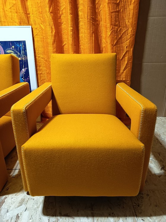 Image 1 of CASSINA Paire de fauteuils Utrecht 637 NEUF 2026 en laine KVARD Moutarde par Gerrit Rietveld