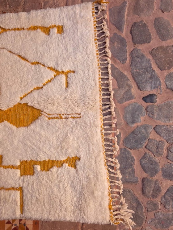 Image 1 of Abstrakter Teppich „Beni Ourain“ in Creme & Senfgelb, 242 x 150 cm