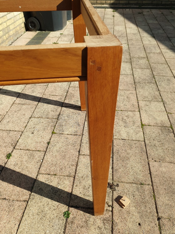 Image 1 of Eiken tafel 