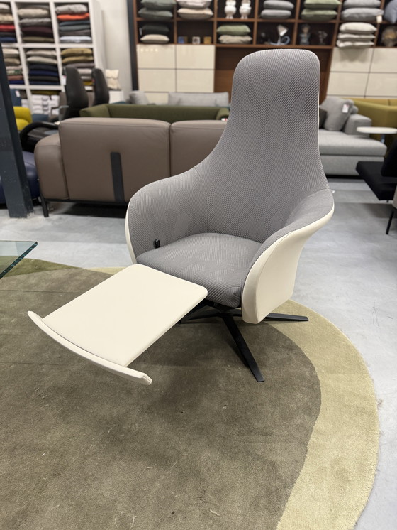 Image 1 of Fauteuil Relax Montis Marvin en cuir Myra latte et tissu Mizmaze