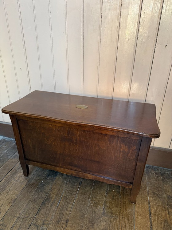 Image 1 of Alte Holztruhe aus dem Pfarrhaus