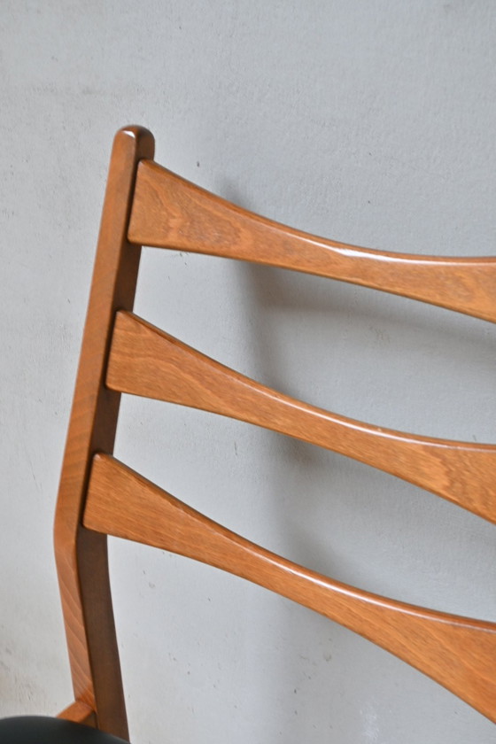 Image 1 of Vintage set of 6 dining room chairs Baehre Mignon