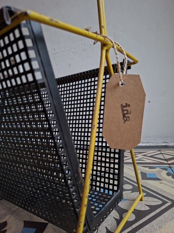 Pilastro magazine rack, Dutch vintage design, mid-century – Metal (photo 15 of 15)