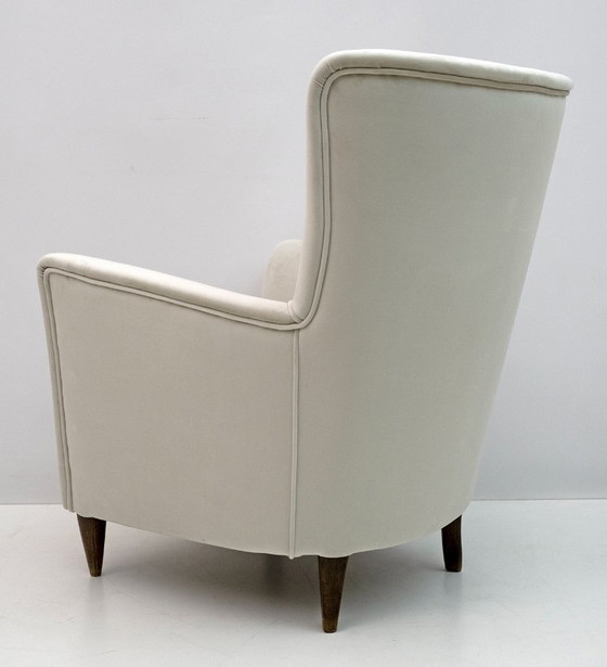 Image 1 of Fauteuil en velours italien moderne du milieu du siècle, attribué à Gio Ponti pour Isa, années 1950