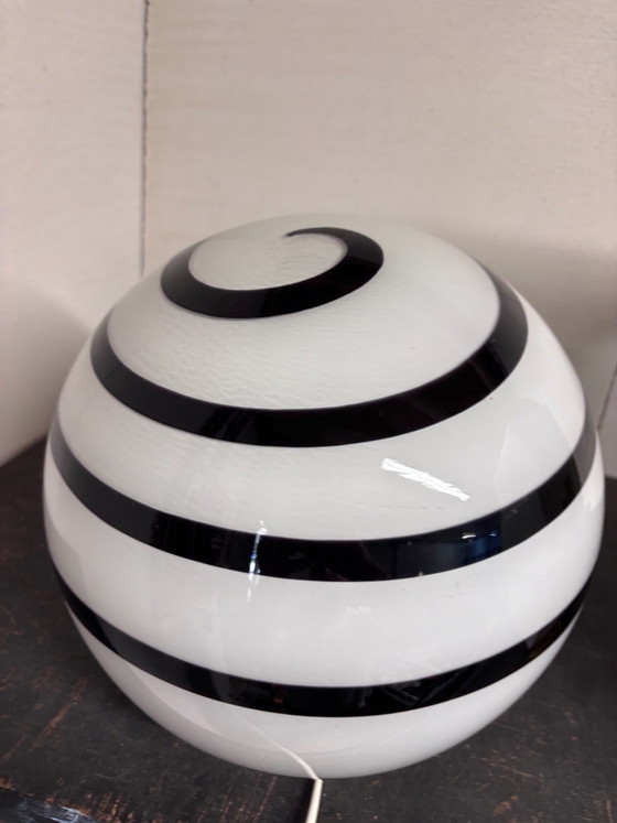 Vintage 'Zebra' Swirl Table Lamp Large Sphere Ø 30 cm – Wofi Leuchten, Glass (photo 5 of 11)