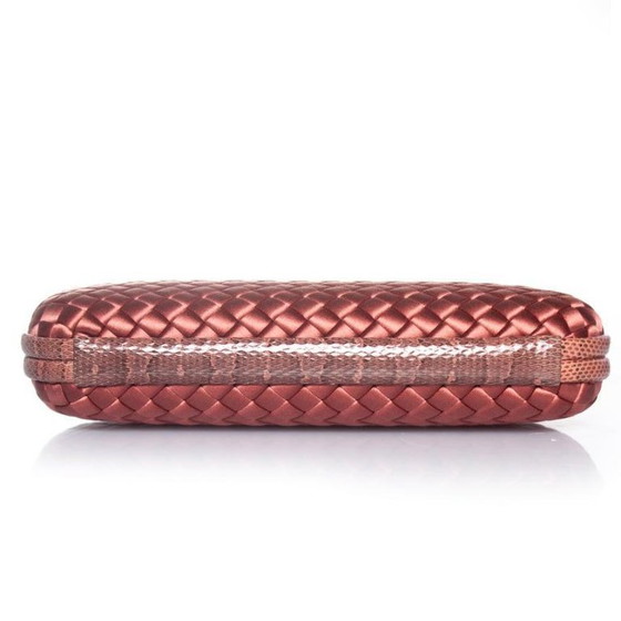 Image 1 of Bottega Veneta, Clutch aus Satin mit Knoten und Wasserschlange
