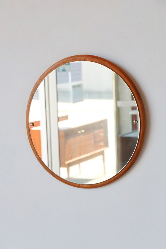 Image 1 of Specchio rotondo scandinavo in teak, vintage anni '60