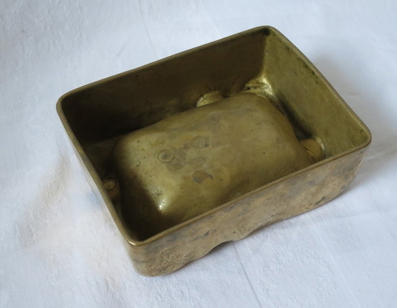 Image 1 of Cast brass ashtray, Midcentury Brutalist style, 8x10 cm