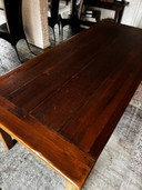 Esstisch aus Royal Oak (220 cm) – Dunkelbraun