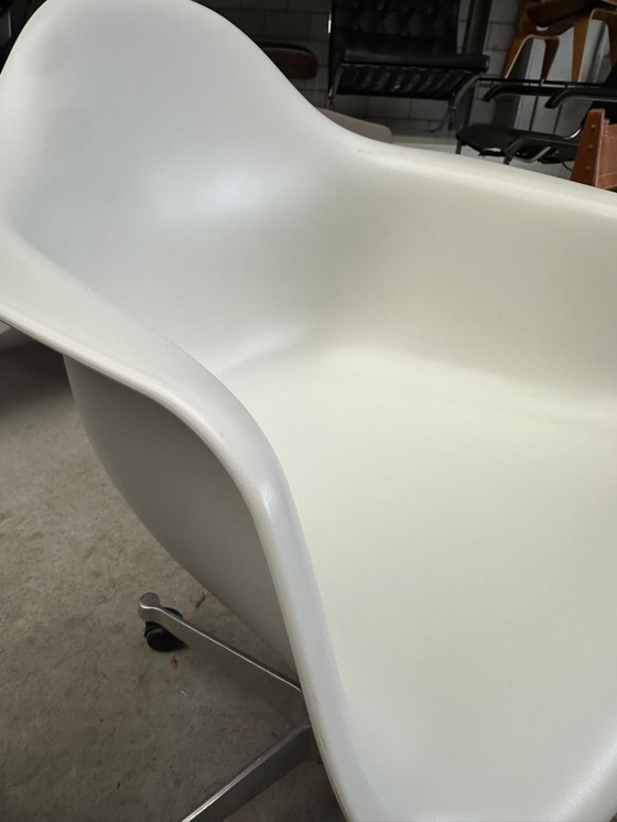 Image 1 of Sedia da scrivania Vitra Pacc (regolabile in altezza)